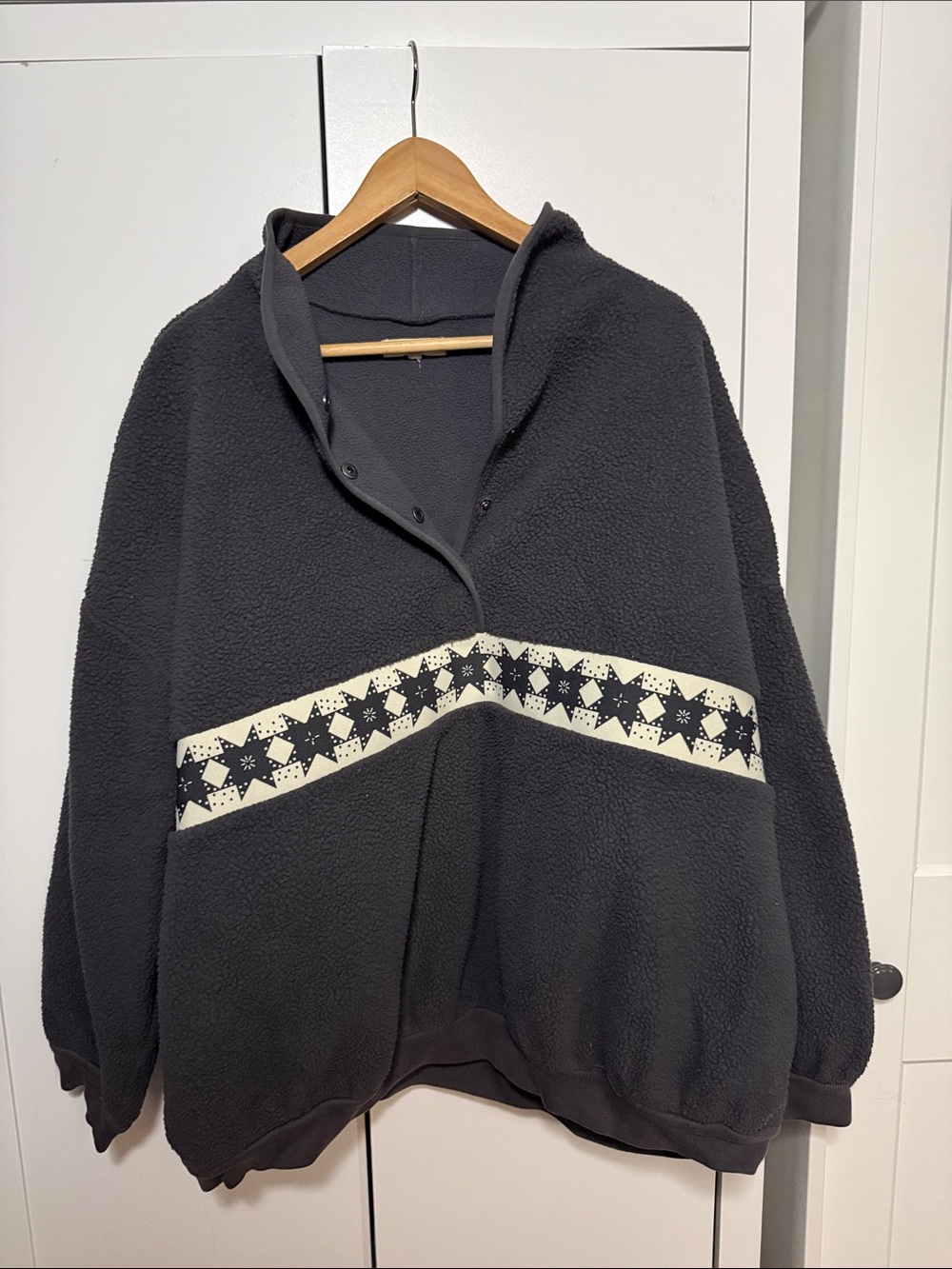 Madewell Black Sherpa Pullover with Cream Star Band